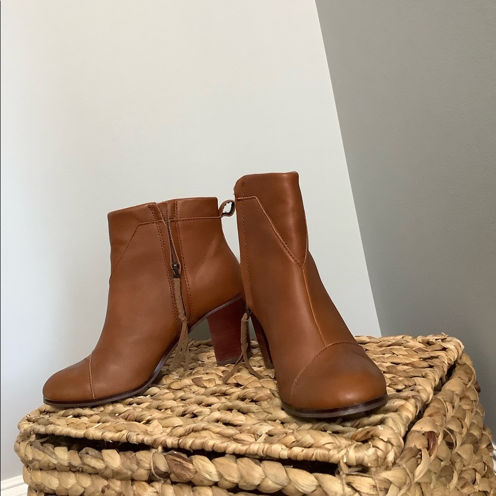 Toms heeled boots